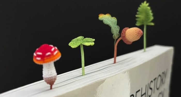 crocheted plant bookmarks.jpg.optimal